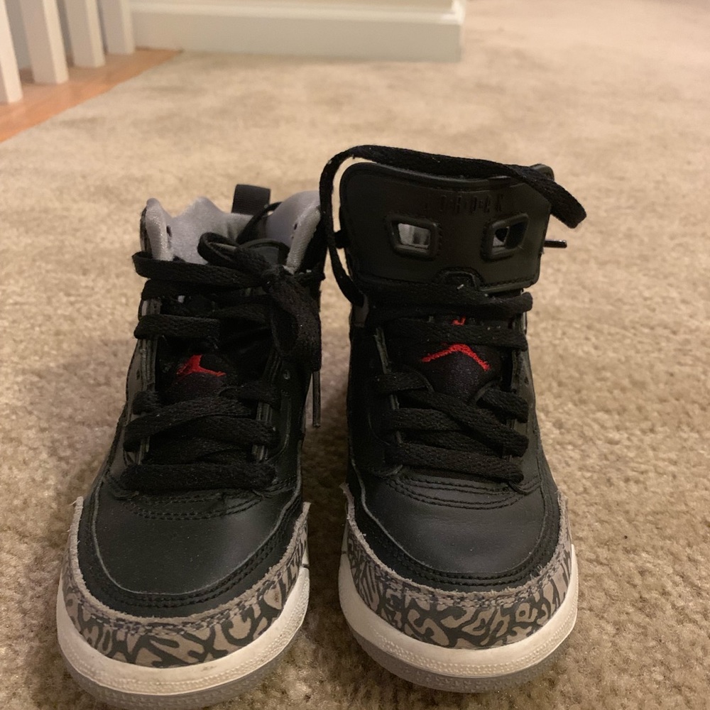 Air Jordan Retro 3